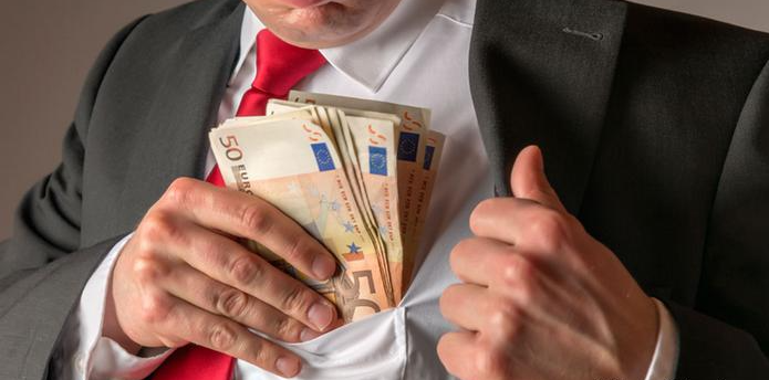 Единствена Македонија: Транзицискиот бандит Чифлиганец  кој крадеше злато, шверцуваше бакар, сега крадел и на квадрати од станови, зошто молчи обвинителството? 