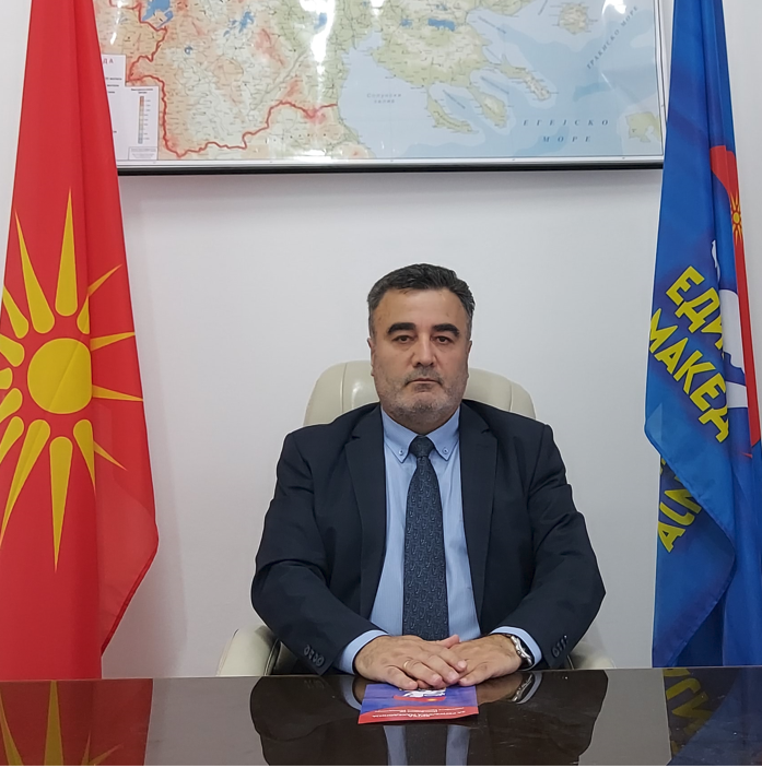 Бачев со Божиќна честитка: Света должност е да ги одбраниме библискиот македонски народ и светата македонска земја кои се окупирани од сатаната